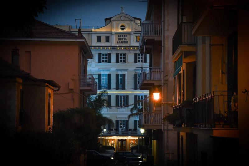 B&B H68 Alassio Bagian luar foto