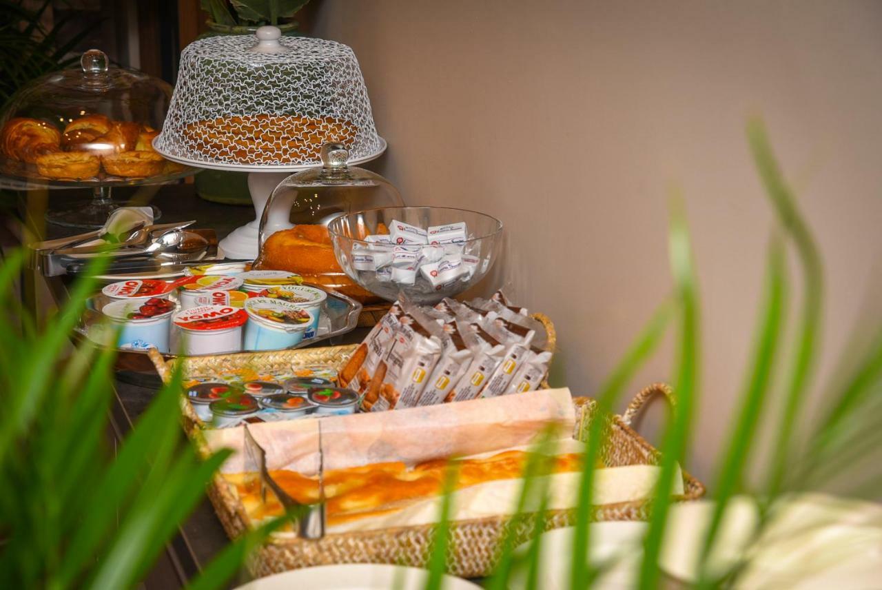B&B H68 Alassio Bagian luar foto